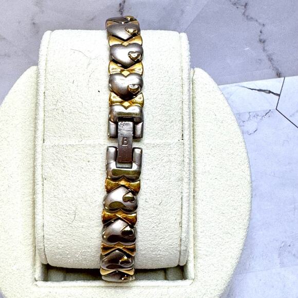 Vintage Bulova Accutron Watch Womens Heart Stretch Bracelet  Vintage Bulova Women’s Watch Quartz MOP Two Tone Heart Bracelet Band New Battery